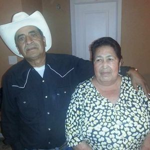 Meet your Posher, Alejandra